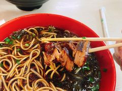 -小龙大肉面馆