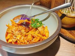 敲糖棒棒鸡-辛香汇·现炒川菜(淮海路百盛店)
