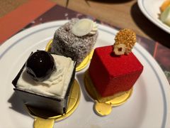 -咖啡苑自助餐厅·中国大饭店