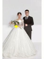 -雪中彩影婚纱摄影·微光艺术中心