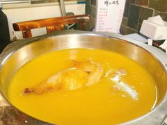 -鲜入围煮花胶鸡海鲜火锅