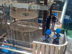 -PIPIKINGDOM皮皮王国欢乐号(欢乐海岸购物中心店)