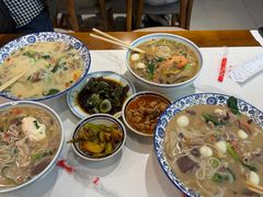 -邱芳粉店(迎宾大道旗舰店)