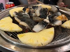 -围炉肉舍•炭烤活鳗•丹东海鲜烤肉(步行街店)