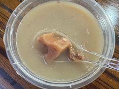 例汤-广香烧腊快餐店