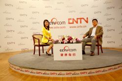 双人坐着-西美医疗美容门诊部