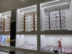 -广州宝岛眼镜武汉和光眼镜市场西区店