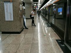 -人民广场(地铁站)