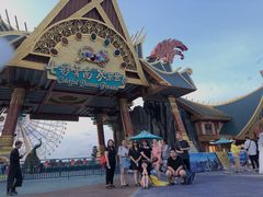 -七彩云南欢乐世界