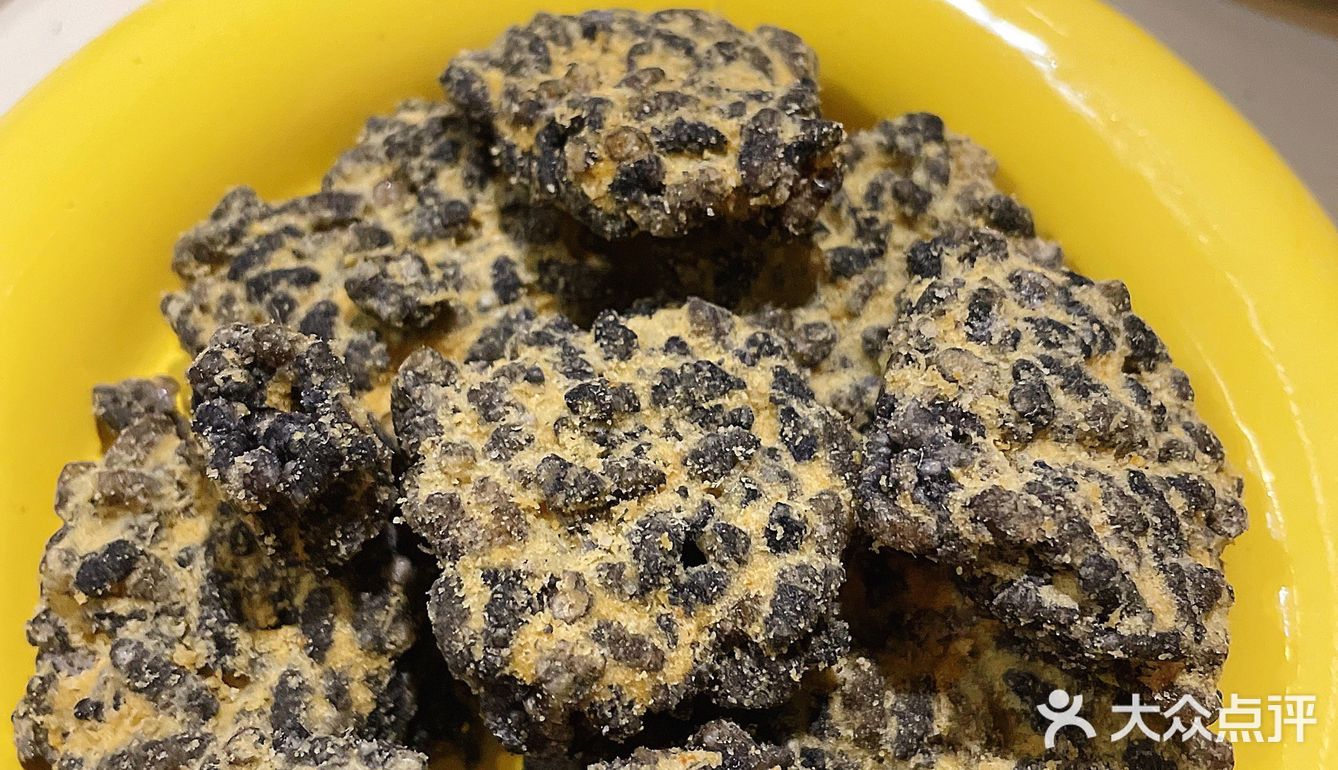 咸蛋黄➕肉松的神仙搭配🤩谁能拒绝的了？