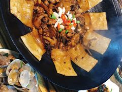 -每食每刻·皖北新民地锅鸡