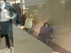 -BURBERRY(上海港汇恒隆广场店)