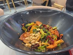 -醉人椒麻辣香锅(王府井喜悦店)