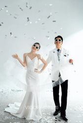 -雪中彩影婚纱摄影·微光艺术中心