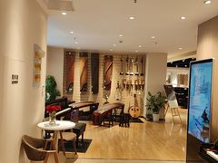 -柏斯音乐艺术中心·钢琴·吉他(上音店)