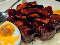 元宝目鱼红烧肉-屋里厢上海菜馆