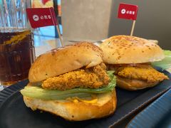 -必胜客(鳌江万达店)