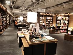 -茑屋书店(天目里店)