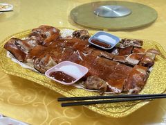 -大石鼓山庄·珠海第一烧猪