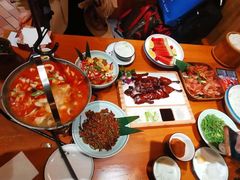 -老滇山寨•云南特色菜•地方菜•民族风情歌舞表演(金碧店)