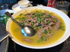 酸笋泉水牛肉-悦百味·品质川菜(橄榄郡店)