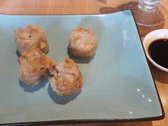 -必胜客(机场路店)