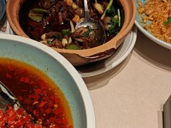 -八府香鸭·啫啫煲(华山路店)