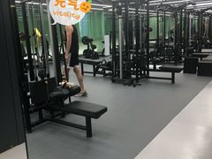-优享健身(三元桥店)