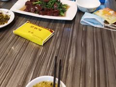 -姐妹临高乳猪店(海垦路店)