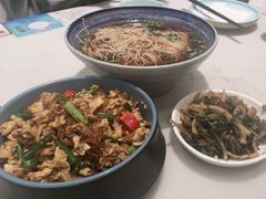 -泓历皇朝酒店(东亭店)