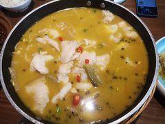 -有红鸡毛店·川菜(建设路店)