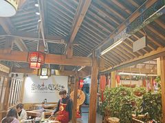 -有一锅·野生菌黑山羊腊排骨火锅(古城北门店)