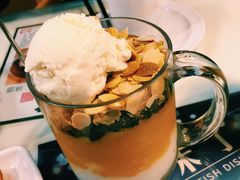 -新大咀港式茶餐厅(宝山万达店)