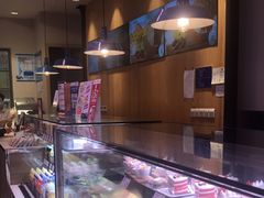 -巴黎贝甜(大宁国际商业广场店)