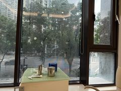 -维乐口腔·埃齐门诊(静安店)