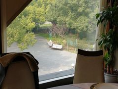 靠窗位-御花园·粤菜·海鲜火锅(中山公园店)
