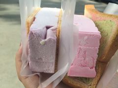 -詹爷爷乌节路街头冰淇淋