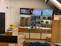 -爱革·洗衣改衣·洗鞋修鞋·洗包修包·奢侈品护理(缤谷广场店)