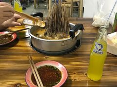 -咏勝锑锅麻辣烫(净居寺路总店)