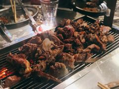 特色烤羊腿-芳姐碳烤羊腿羊排全羊(蓝天路店)