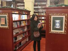 -果戈里书店