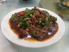 -余杨鸭鸭餐厅