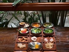 -银米·云南传统过桥米线(双廊黑金冠店)