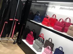 -GIVENCHY(佛罗伦萨小镇奥莱店)
