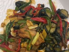 -泉龙渔村·粤式早茶·金牌烧鹅(中山三乡店)