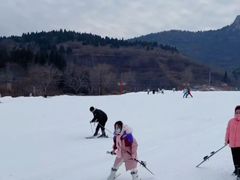 -济南卧虎山滑雪场