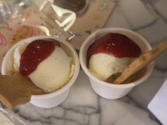 -诺嘉甜品(世贸店)