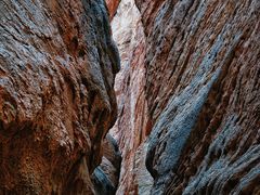 -天山神秘大峡谷