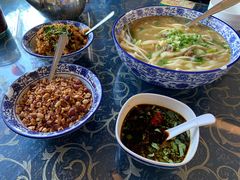 -回辉登偰氏面片(东莲花美食街店)