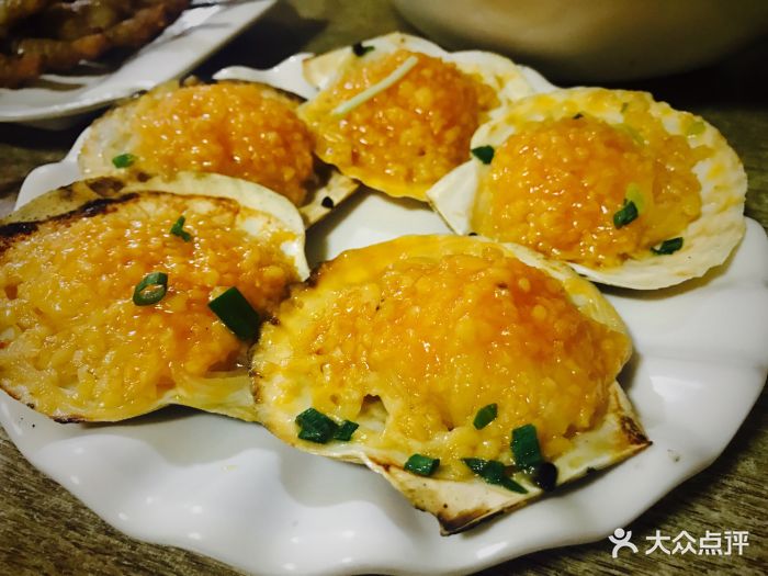 姐妹海鲜烧烤扇贝图片